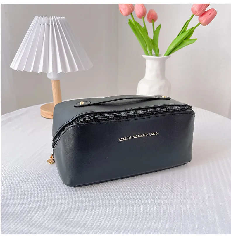PU Leather Cosmetic Storage Bag Pic 3